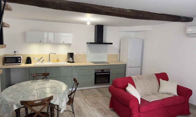 Prehy Apartamento | Estudio-Baño privado con ducha-Vista al Jardín- privatif
