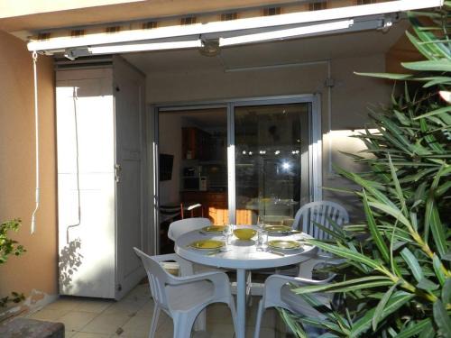 La Faviere Apartamento | Studio familial avec terrasse, piscine, tennis et accès plage - Bormes-les-Mimosas - FR-1-251-739