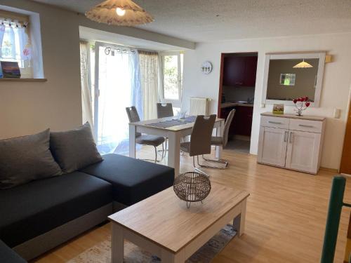 Zandt Apartamento | Studio-Ferienhaus mit Gartenumzäunung für Hunde