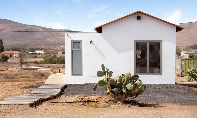 Tuineje Apartamento | Estudio 'Finca Juan Gopar' con vistas a la montaña, jardín y Wi-Fi