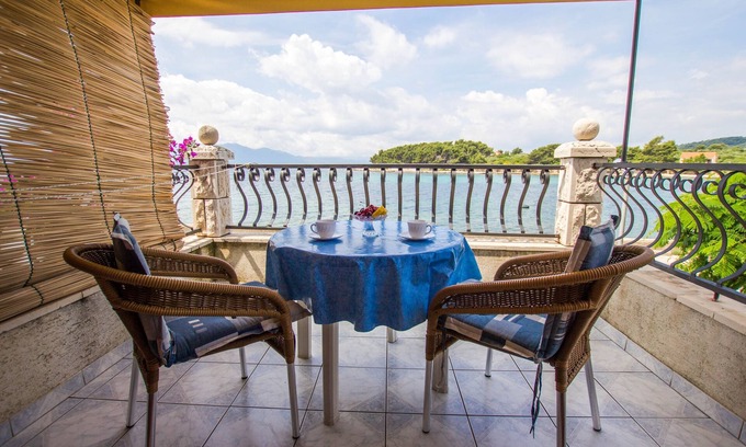 Sucuraj Apartamento | Apartamento-estudio en la playa Sucuraj, Hvar (AS-566-b)