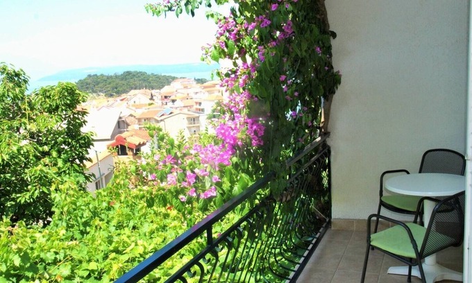 Vrpolje Apartamento | Apartamento-estudio con balcón y vista al mar Makarska (AS-22168-a)