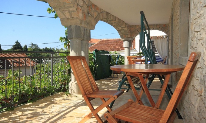 Basanija Apartamento | Apartamento-estudio con una terraza Basanija, Umag (AS-7148-b)