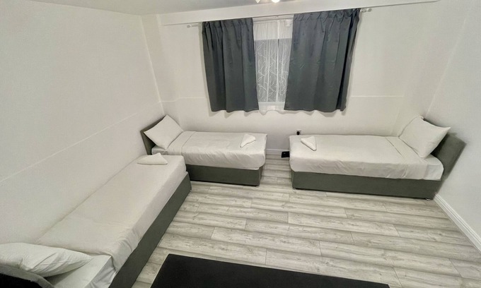 Stepney Green Apartamento | Estudio-Estándar-Baño Privado-Quad