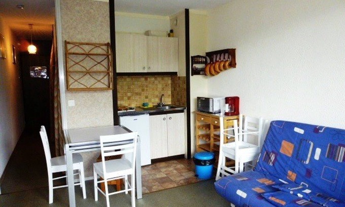 Arette Apartamento | Estudio para 6 en Arette con acceso a pistas, balcón, taquilla de esquí y aparcamiento gratuito