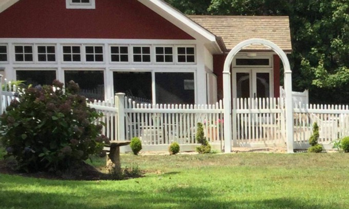 Old Lyme Casa | Studio Four: Country whole house with Wi-Fi, AC in Old Lyme near the CT River