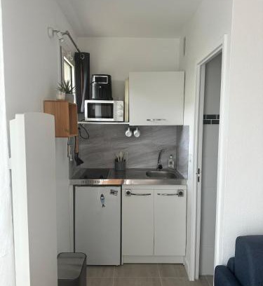 Merville-Franceville-Plage Apartamento | Studio 100 m from the beach!