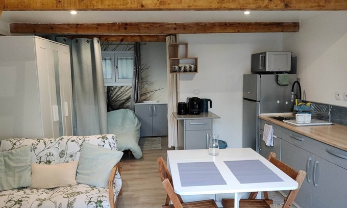 Saint-Andre-de-Sangonis Apartamento | Studio Indépendant