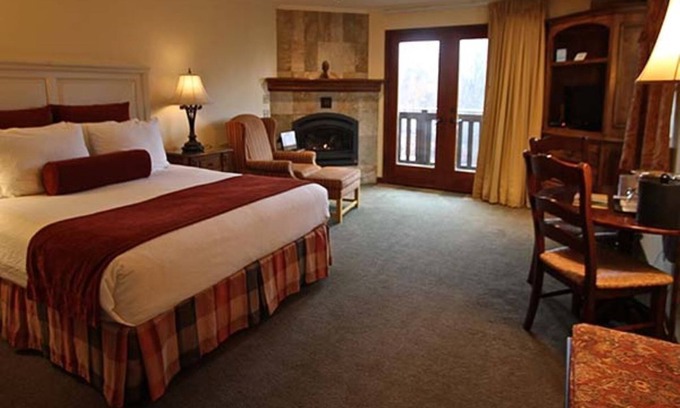 Downtown Leavenworth Cabina | Studio from 12/18 -12/20 at Blackbird Lodge in downtown Leavenworth (sleeps 2)