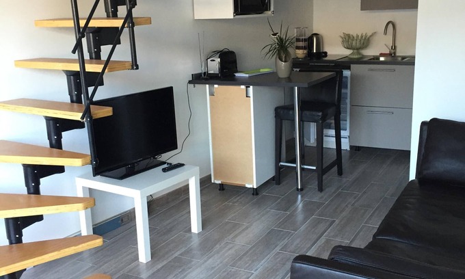 Deuil-la-Barre Apartamento | Estudio amueblado nuevo y moderno y luminoso, cerca de París