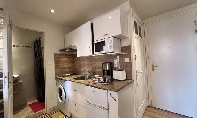 Chatel-Guyon Apartamento | Amplio estudio - Ubicación ideal - Residencia de lujo - Vista abierta