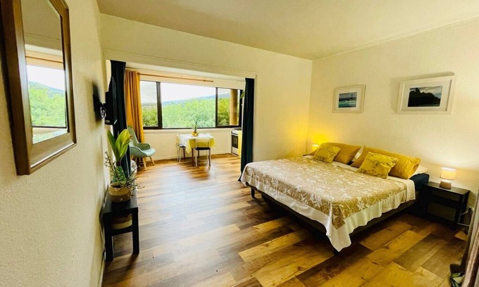 Tahiti Apartamento | Studio Hina - Cosy, Quiet & Pool