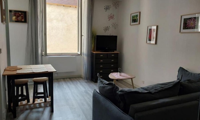 La Chatre Apartamento | studio hyper centre, wifi,