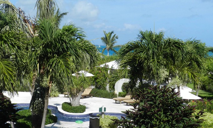 Grace Bay Condominio | Estudio en complejo frente a la playa, capacidad para 4
