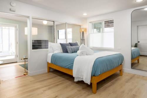 Carlsbad Village Casa | Studio In Carlsbad Village