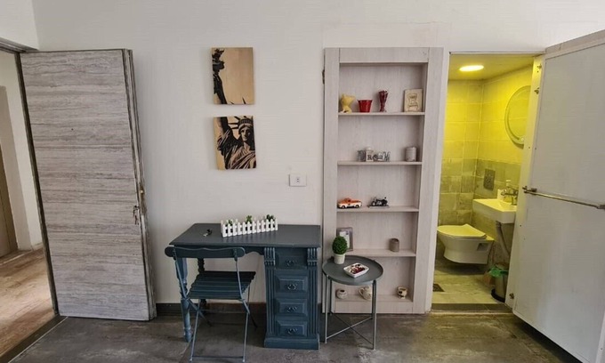 Dbayeh Apartamento | Studio in Dbayeh in a prime location, WIFI 38sqm fully furnished