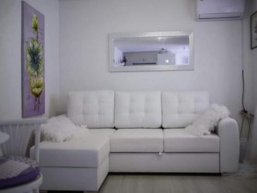 Raslina Apartamento | Studio in Raslina near Krka River and Beaches
