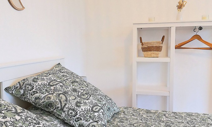 Lamure-sur-Azergues Apartamento | Studio Indépendant au Cœur du Beaujolais Vert