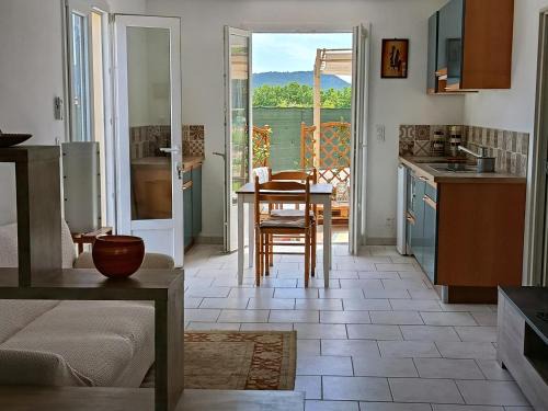 Le Beausset Apartamento | Studio Jasmin