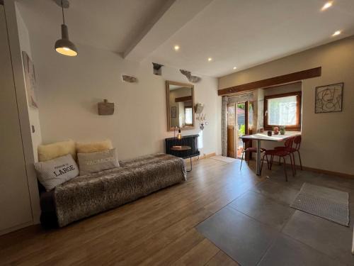 Divonne-les-Bains Apartamento | Studio l’Atelier des rêves