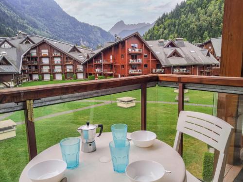 Les Contamines-Montjoie Apartamento | Studio L'Enclave I et J-28 by Interhome