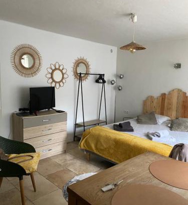 L'Isle-sur-la-Sorgue Apartamento | Studio La Source Claire