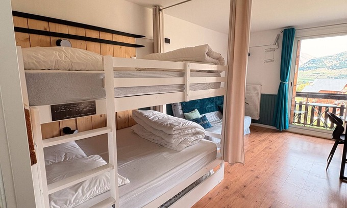 Saint-Etienne-en-Devoluy Apartamento | Estudio «Le 27» con vistas a la montaña, balcón y Wi-Fi