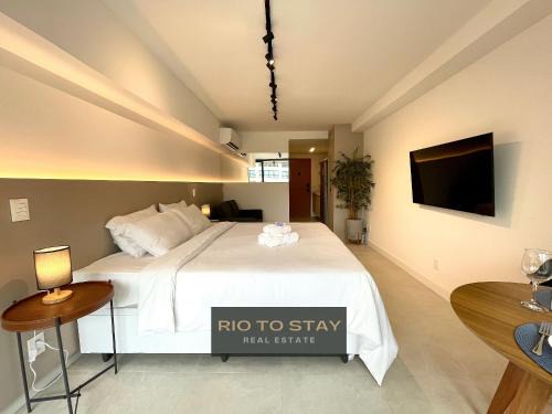 Leblon Apartamento | Studio Leblon - Moderno com piscina e academia.