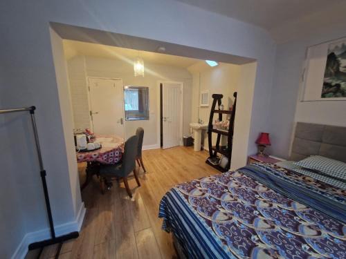 Cleedownton Apartamento | Studio Lickey Hills Near Attractions Garden Pet Ok