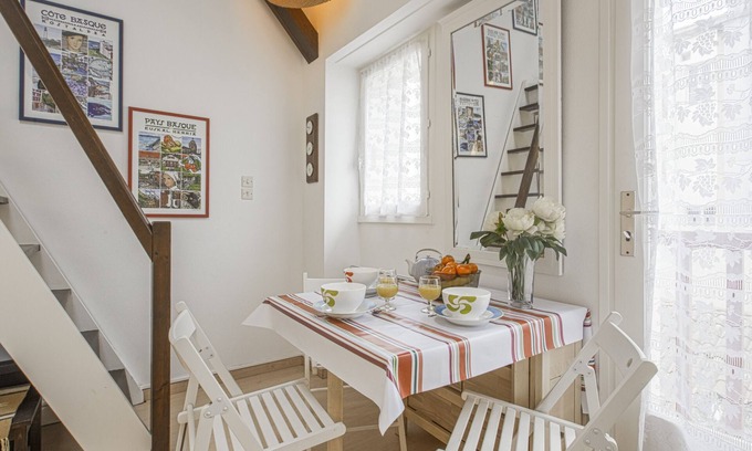 Saint-Jean-de-Luz City Center Apartamento | Studio Loquin - Welkeys