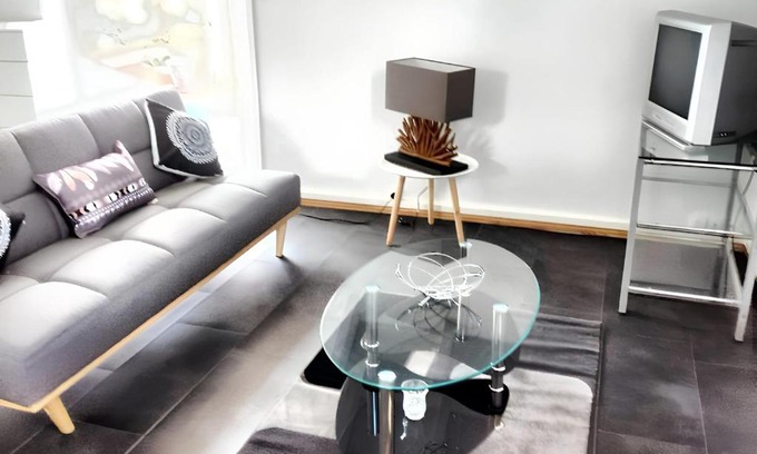 Baillif Apartamento | Studio lumineux avec vue sur la mer à Baillif – 45 m² + Terrasse