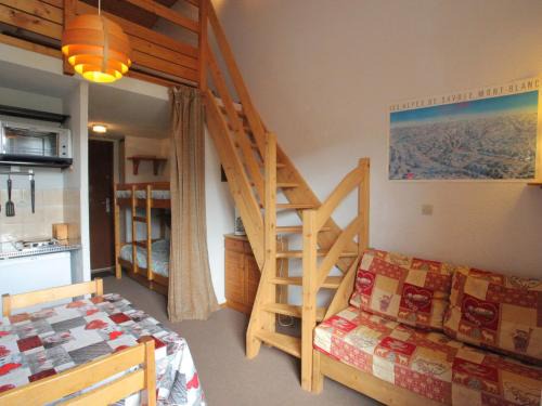 La Toussuire Apartamento | Studio lumineux et fonctionnel, 2ème étage, 4 pers, skis aux pieds, balcon exposé Sud, près télésiège - FR-1-416-56