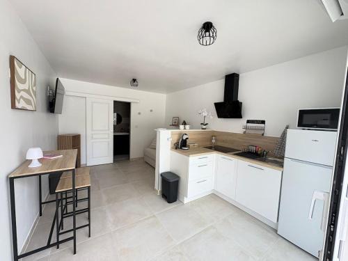 Trans-en-Provence Apartamento | Studio Luna Confort et proximité du Roc d Azur 2025