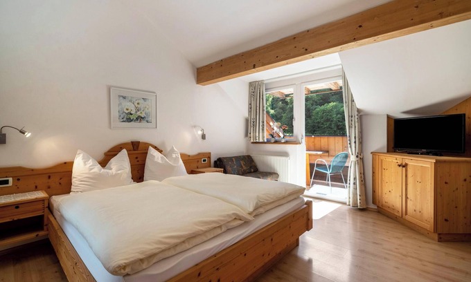 Nalles Apartamento | Estudio "Merlot Kreuzwegerhofnals" con vistas a la montaña, piscina, balcón y jardín