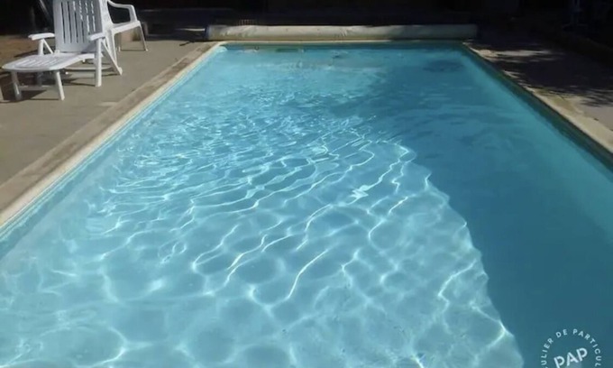 La Ferte-Gaucher Apartamento | Studio Meublé Avec Piscine
