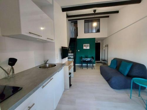 Le Grau-dʼAgde Apartamento | Studio Mezzanine au Grau d'Agde – 250m Plage, Terrasse, 4 Couchages - FR-1-423-235