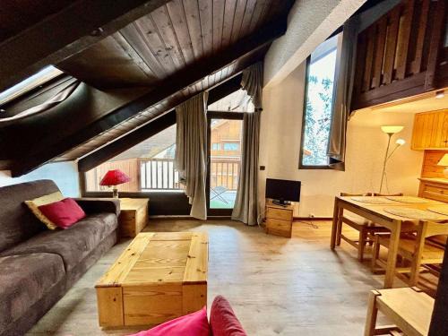 Meribel Centre Apartamento | Studio Mezzanine pour 4 Pers - Centre Méribel, Proche Pistes et Commerces, Animaux Acceptés - FR-1-180-15