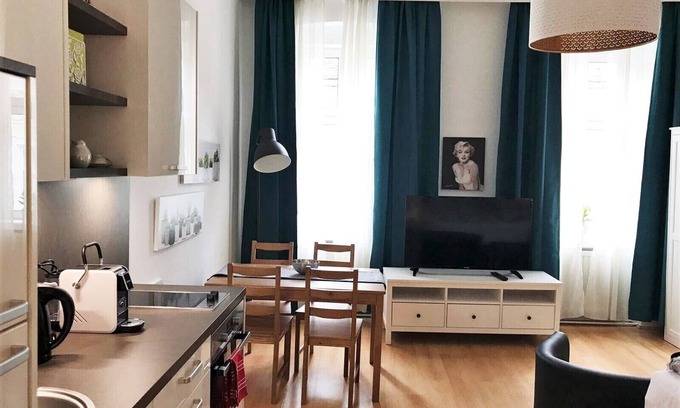 Funfhaus Apartamento | Studio mit Balkonnutzung