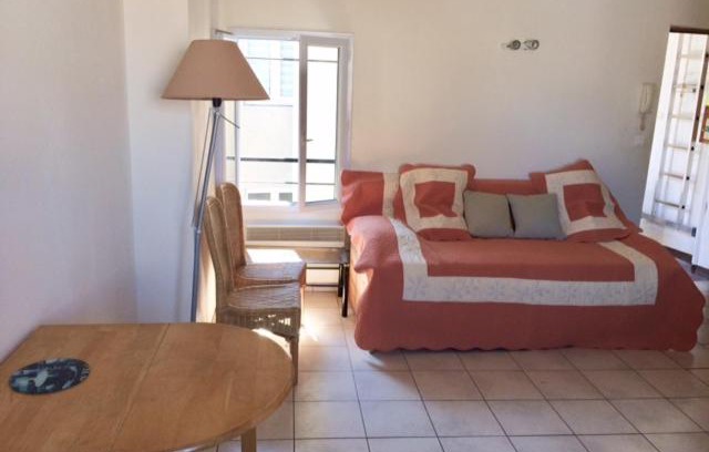 Nimes City Centre Apartamento | Studio Nîmes centre - clim mobile
