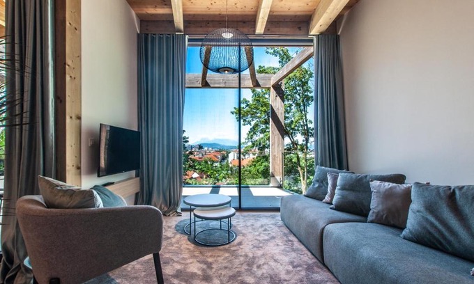 Ljubljana Old Town Apartamento | Studio na Stolbi