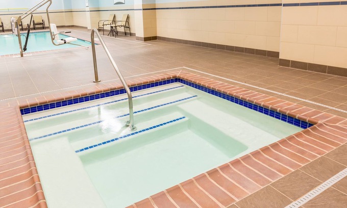 Fremont Apartamento | Estudio accesible para personas con movilidad reducida cerca del centro de la ciudad con traslado, desayuno y acceso a la piscina GRATIS.