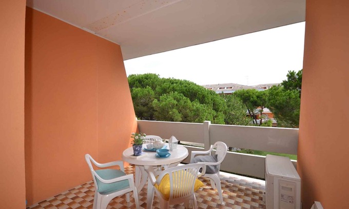 Bibione Lido dei Pini Apartamento | Apartamento vacacional con televisor y caja fuerte