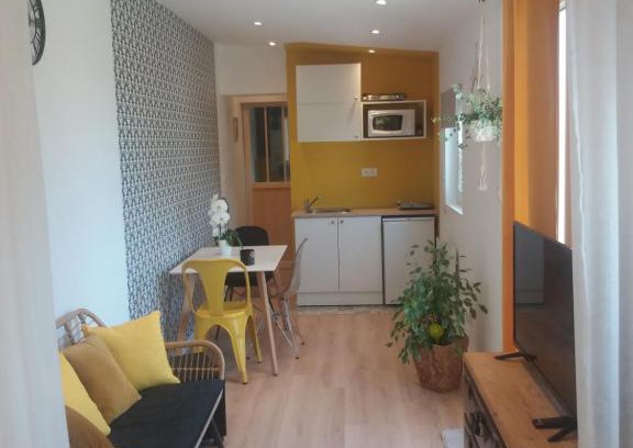 Mesnil-Val-Plage Apartamento | Studio neuf dans propriété au bord de la mer