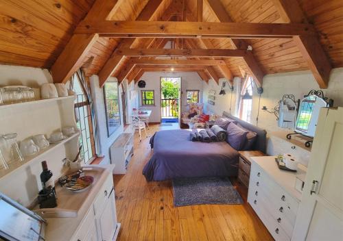 Somerset West Apartamento | Studio on McLeod - Private Self-catering Apartment