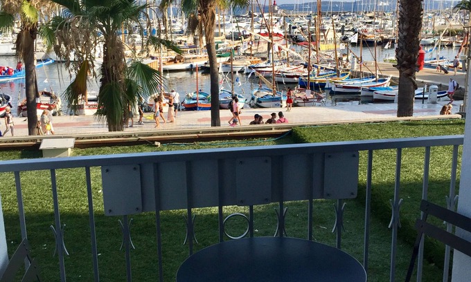 Sanary-sur-Mer Apartamento | Estudio en el puerto Sanary Sur Mer