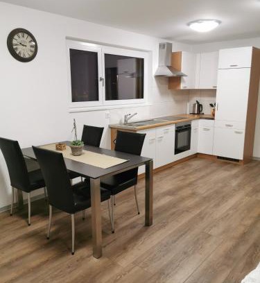 St. Niklaus Apartamento | Studio Rämschfädra