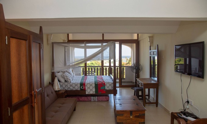 Diani Beach Apartamento | Studio Room 308 con una impresionante vista de la playa de Diani.