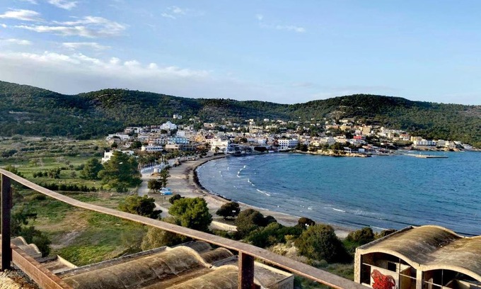 Agia Marina Apartamento | Studio saronis