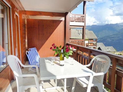 Ovronnaz Apartamento | Studio Sources 4109 by Interhome