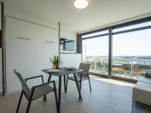 Bredene Apartamento | Studio Studio Zeezicht by Interhome